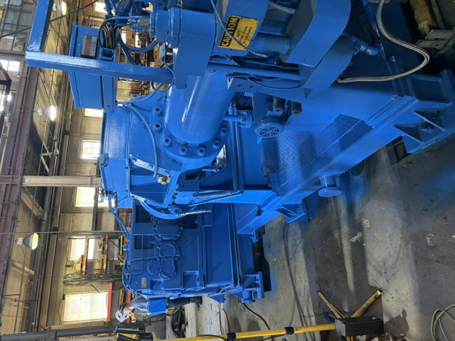 Farrel 10" Hot feed drop extruder, 6/1 L/D, 150HP DC, Dual hydraulic swing screen heads. Ideal for an F80 mixer. - photo 1 of 10